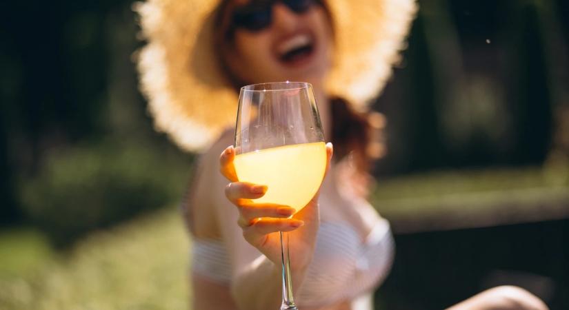 Ez történik a testeddel, ha minden nap megiszol egy pohár alkoholt