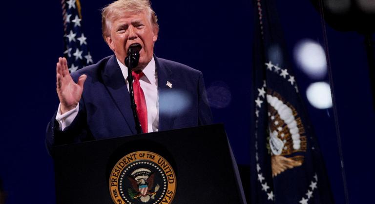 Trump a kommunizmusról: Olyan, mint a rák, ki kell vágni, méghozzá gyorsan