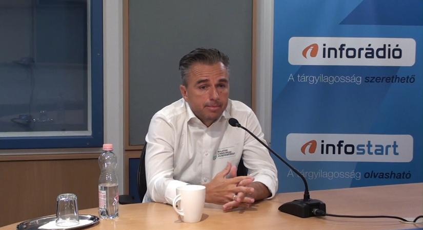 Szakértő: a Velencei-tóról dönteni kell, de erre nem a nyár a legalkalmasabb