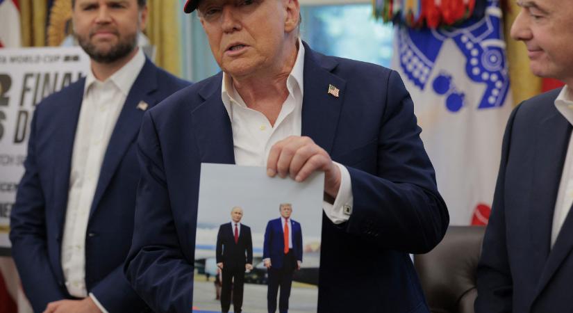 Putyin másfél órát telefonált Trumppal az Egyesült Államok 250. születésnapján