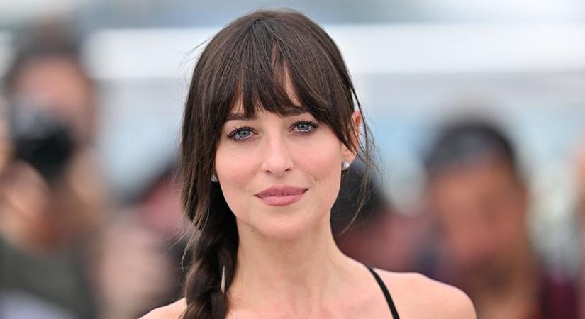 Dakota Johnson, A szürke ötven árnyalata sztárja ilyen szexi bikiniben (Képek!)