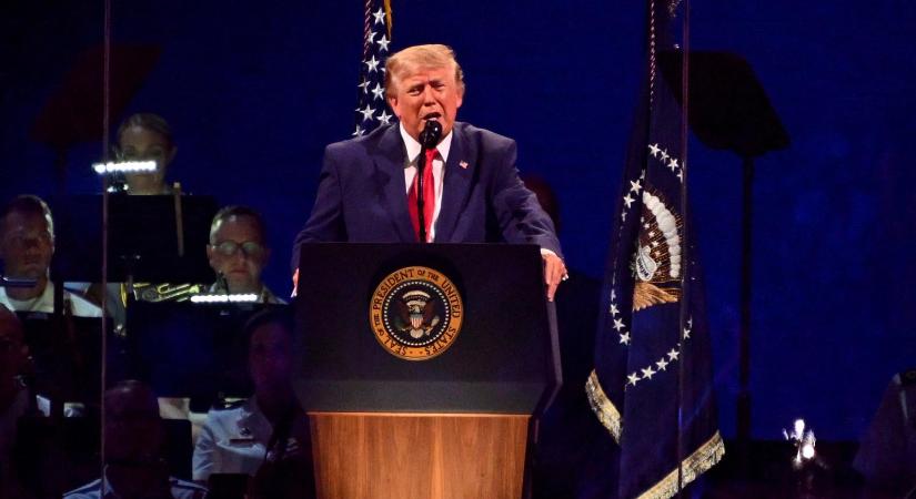 Trump a kommunizmus térnyerésével riogatott függetlenség napi beszédében