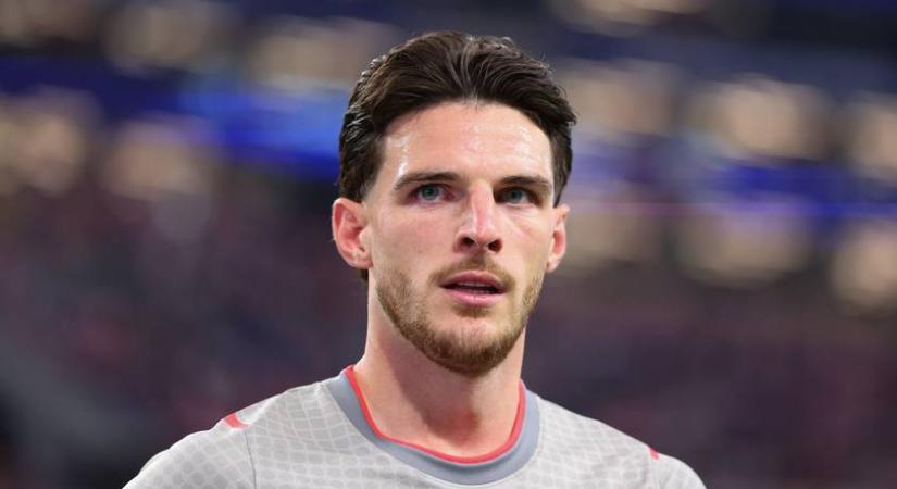 Az angol sztárfocista párját pluszkilói miatt szapulták: Declan Rice 11 éve bolondul Laurenért