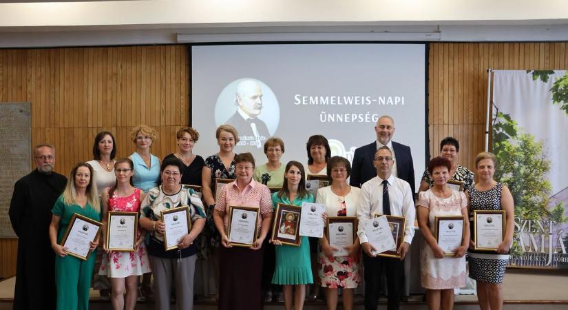 Semmelweis-nap: elismerték a kisvárdai Szent Damján Görögkatolikus Kórház dolgozóit
