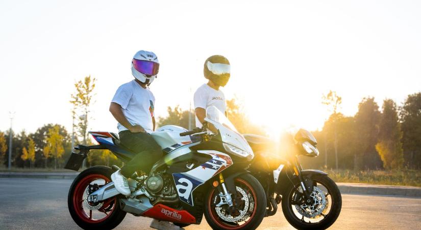 Hajszálon múlt a tragédia: videón a veszélyes motoros manőver