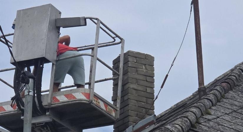 Civil és nemzetiségi összefogással hárították el az életveszélyt Barcson