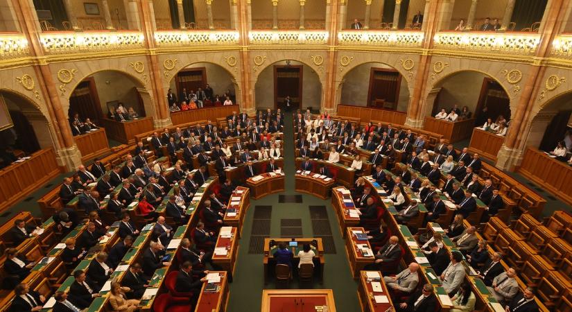 Nyílt pályázat: új tagokat keresnek az egyetemi alapítványok kuratóriumaiba