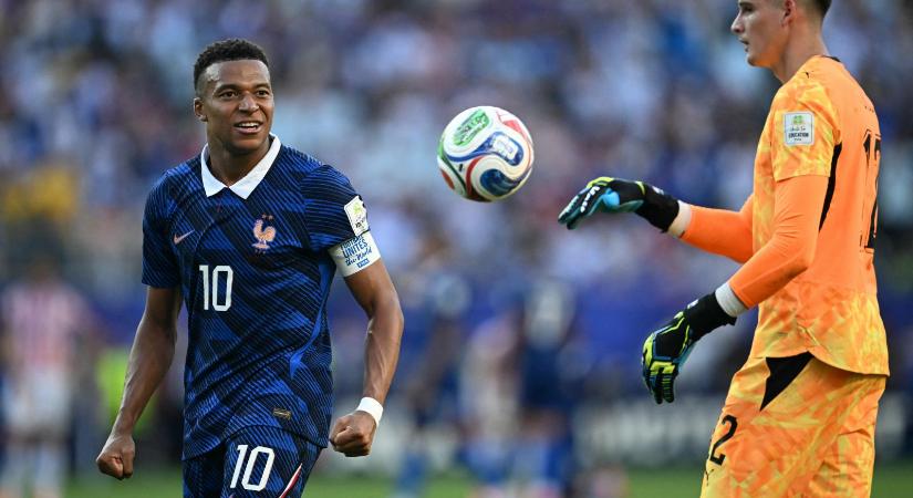 Mocskos játék miatt lökdösődött a világbajnoki nyolcaddöntőben Kylian Mbappé