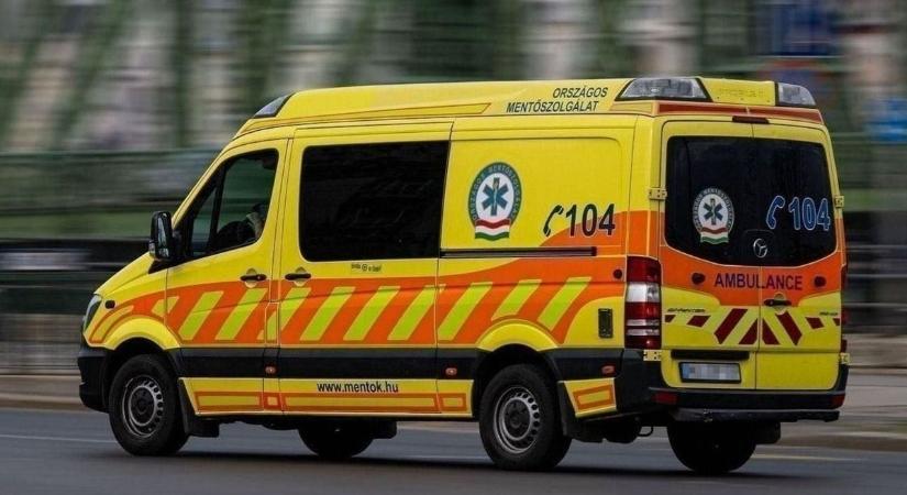 Rohant a koraszülött mentő, ezek a hősök mentették meg a pici Levit