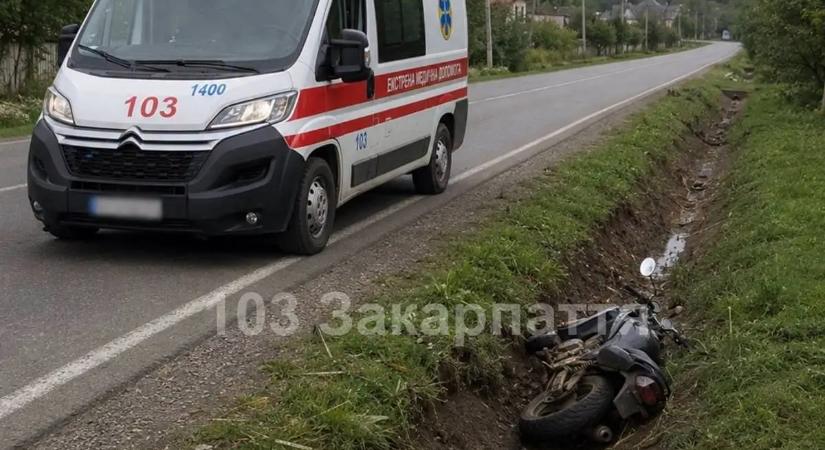 Árokban találtak rá egy 17 éves fiúra és a motorjára Kárpátalján