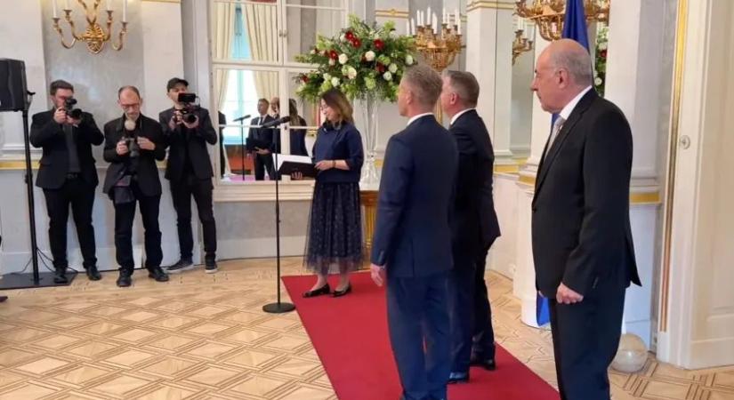 Sulyok Tamás személyre szabott jogalkotásról panaszkodik egy lengyel lapban