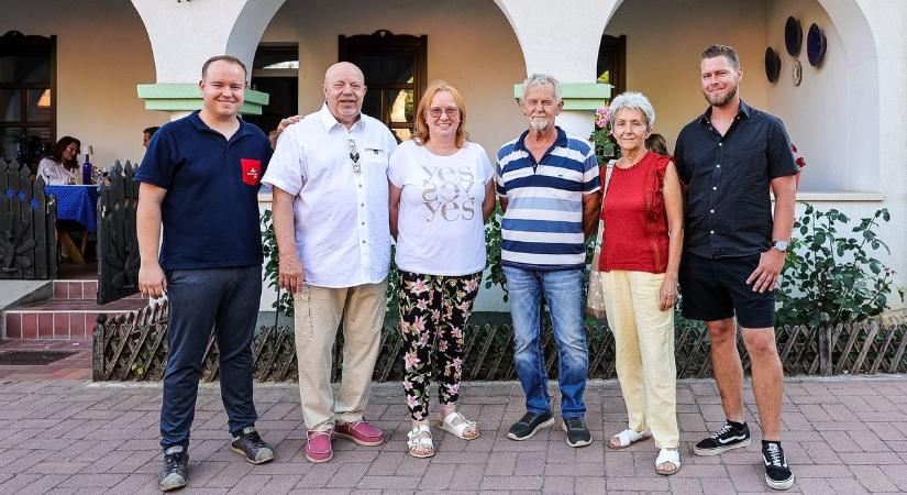 Összefogásból főtt a halászlé – Telt házas jótékonysági est a Titán Halászcsárdáért Nyúlon