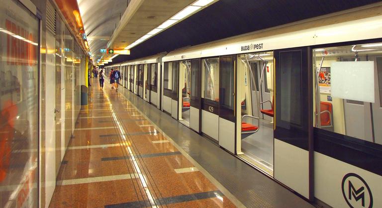 Betámadta a BKV-t a Közlekedő Tömeg, szerintük nem hozta, hanem vitte a pénzt Schwarzenegger budapesti metrós forgatása