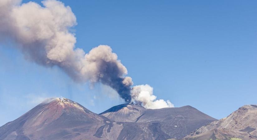Lezárták Catania repülőterét az Etna mozgolódása miatt