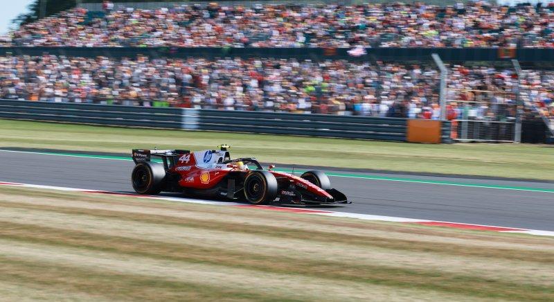 Hamilton megtarthatja a dobogóját