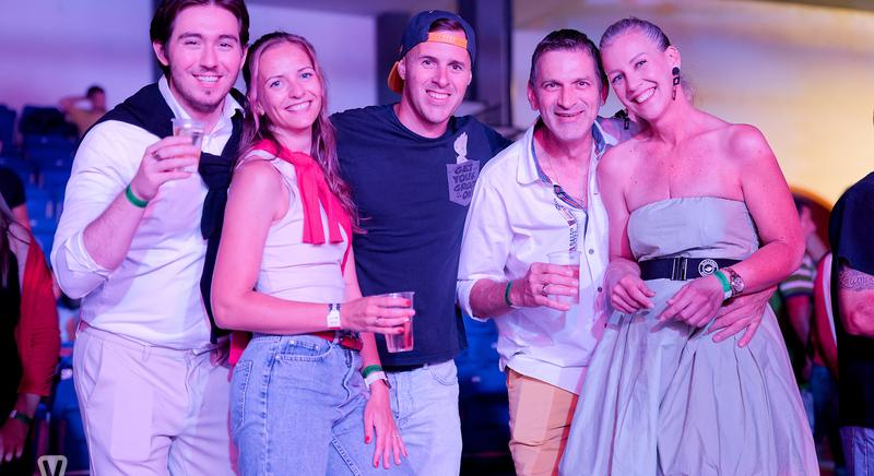 Atrium Retró: a Happy Gang és az FLM tette a talpak alá a 90-es évek gigaslágereit