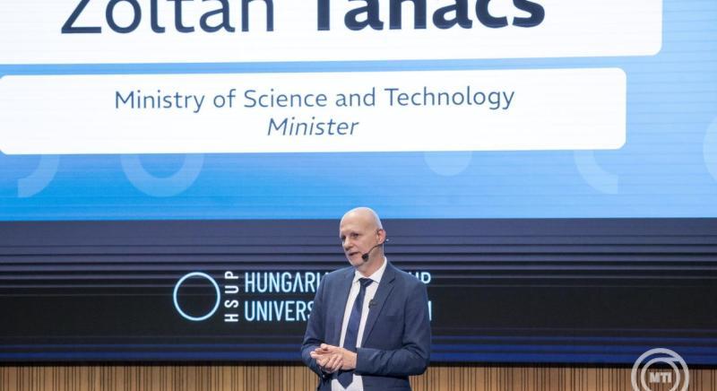 Vége az olcsó munkaerő korszakának? Erre építené Magyarország jövőjét a kormány