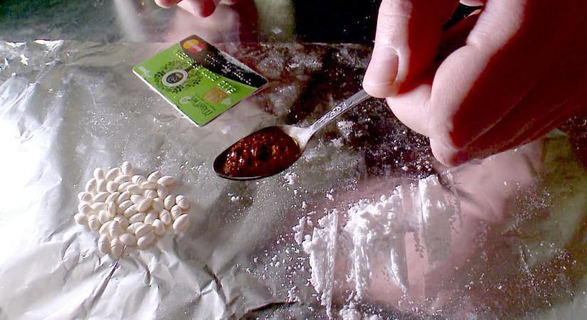 Brutálisan rossz a közbiztonság Józsefvárosban, már a nyílt utcán drogoznak a kerületben
