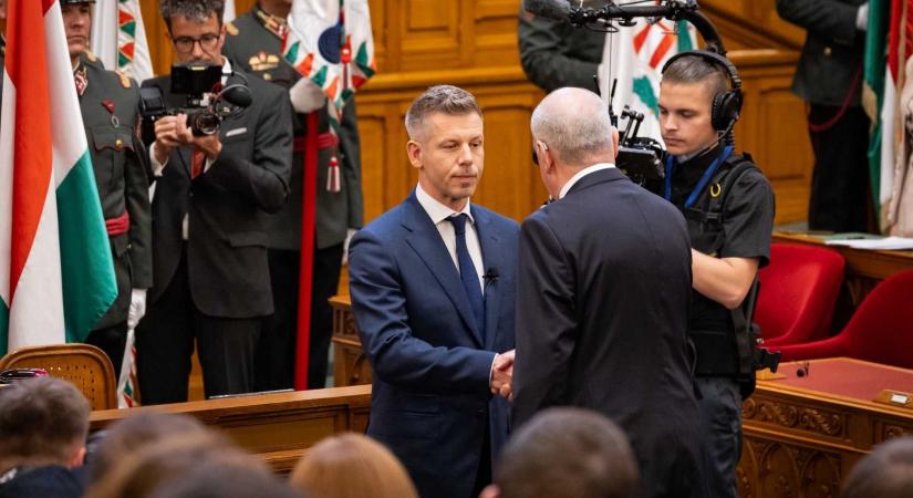 Sulyok Tamás: Egyre világosabban körvonalazódik a hatalomközpontosítás