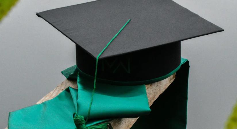 10 százalék esélyt adtak neki az orvosok: nemrég sikeresen leérettségizett az SMA-s fiú