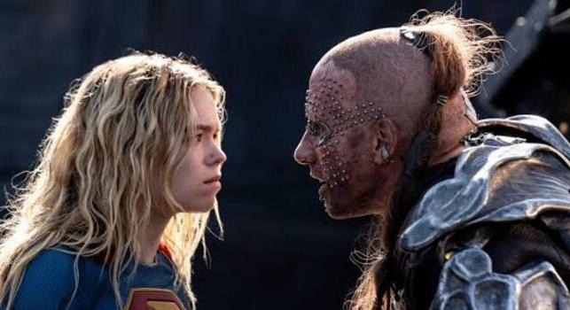 Már a rajtja sem volt az igazi, most pedig zuhanórepülésbe kezdett a Supergirl