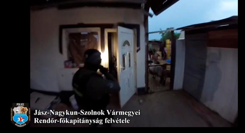Hozzá vezettek a szálak (videóval)