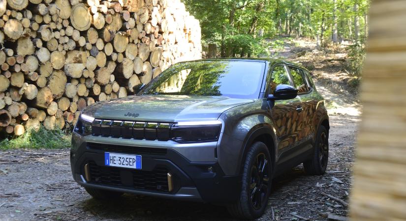 Városban otthon, terepen elemében – ilyen a legnépszerűbb Jeep