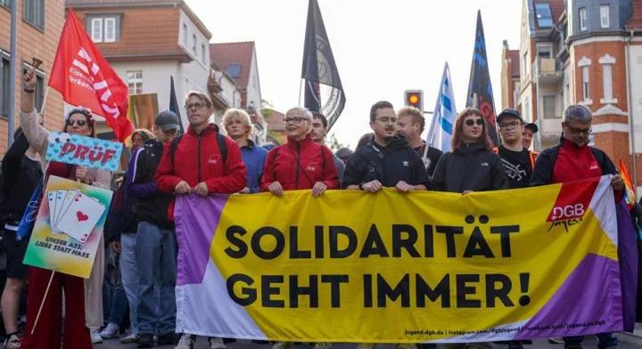 Több ezer ember tüntetett Németországban a szélsőjobboldali AfD ellen