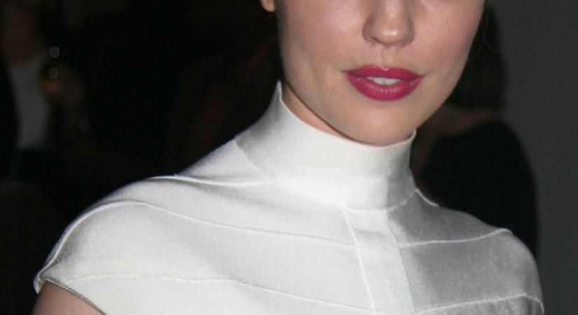 Megszületett Melissa George negyedik gyermeke