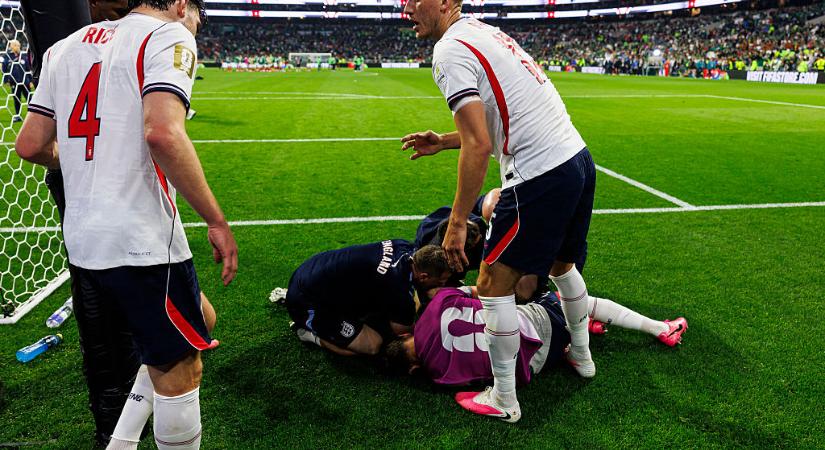 A vb egyik legnagyobb lúzere? Ünneplés közben került kórházba az angol játékos - videó
