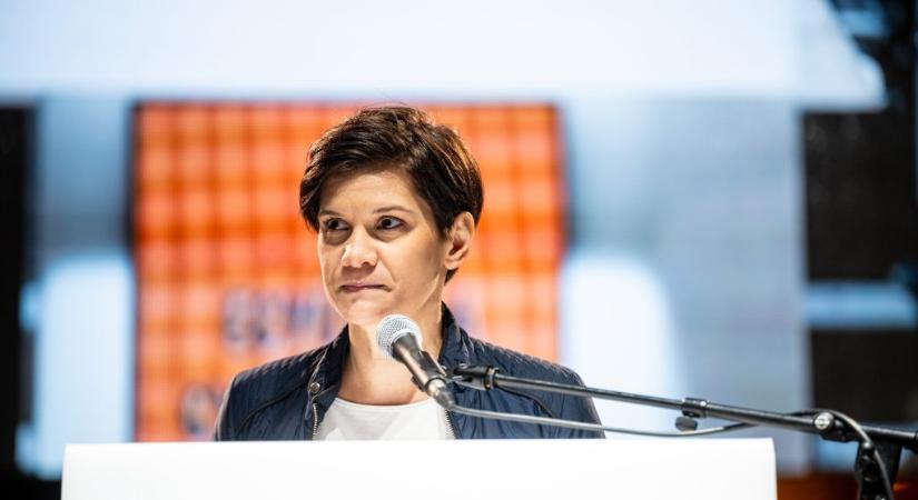 Pottyondy Edina: Az a Fidesz kiált önkényt, aminek a vezére úgy rendelte vissza megválasztott képviselőket, mint az IKEA a balesetveszélyes szekrényét