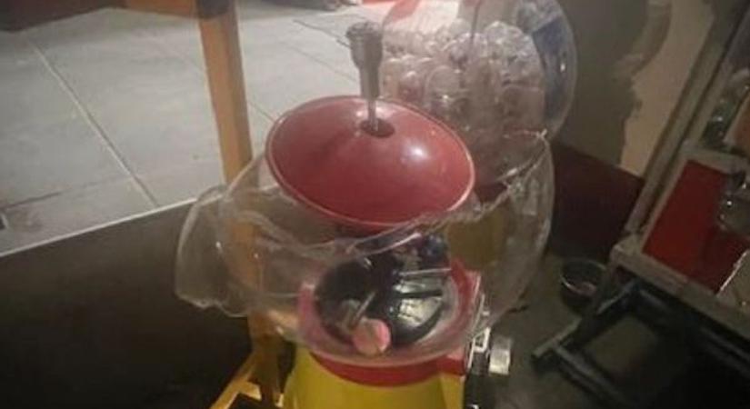 Részegen verte szét a játékautomatát a nem gyengéd nő