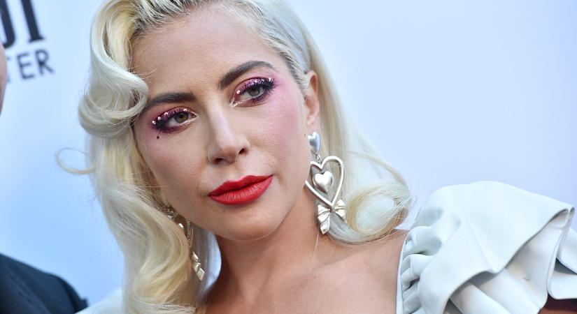 Lady Gaga jégfürdővel szépül: elképesztő, milyen szépségtrendekre esküsznek a hírességek