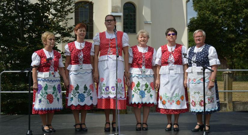Dobó István öröksége előtt tisztelegtek Dobóruszkán