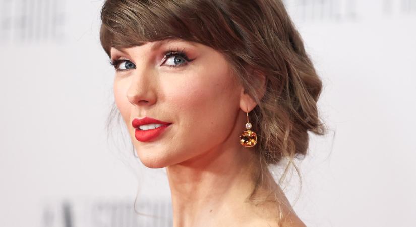 Taylor Swift menyasszonyi ruhája: minden, amit az egyedi Dior kreációról tudni lehet