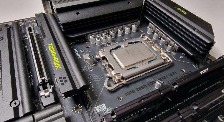 Bivalyerős Intel Core Ultra CPU érkezik a középkategóriába