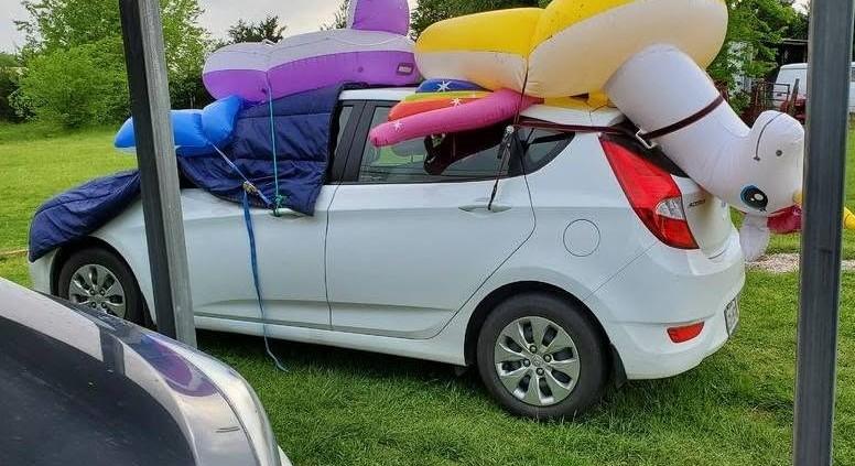 Jégriasztás minden megyére, így védekeznek az autósok