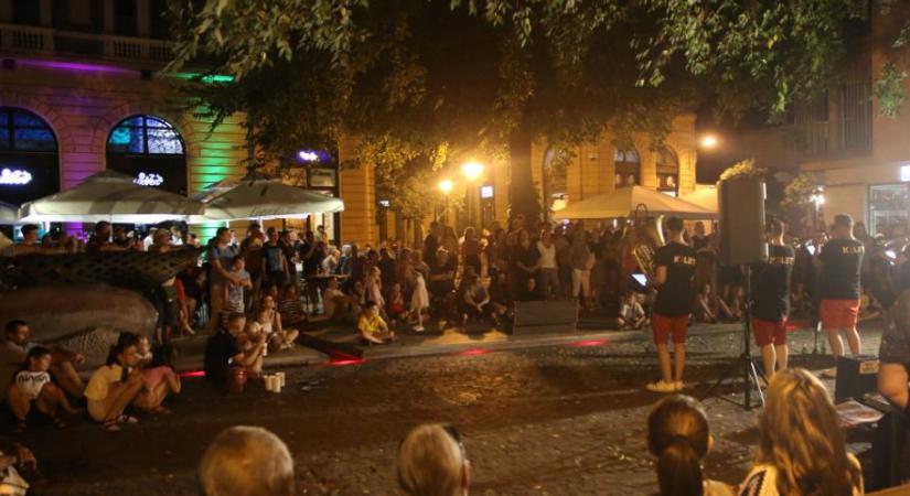Utcazene: két nap, ötven koncert Debrecenben