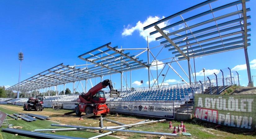 Egyre jobban látni, milyen lesz a 700 milliós felújítás után az NB I-re törő csapat stadionja