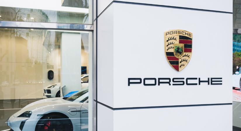 Újabb sokk jöhet a Porschénál: ezrek állása kerülhet veszélybe, nagy átalakítás készül