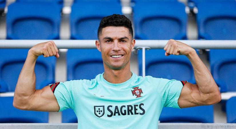 Cristiano Ronaldo hatalmas bejelentést tett