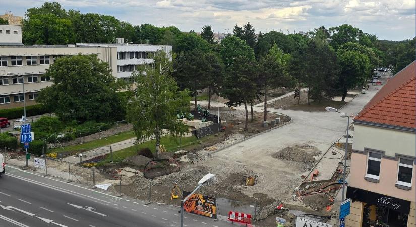 Dunaszerdahelyen befejeződött a Szent István tér felújításának első szakasza