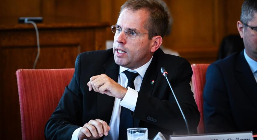Sürgősséggel tárgyalhatnak az Alaptörvény tizenhetedik módosításáról