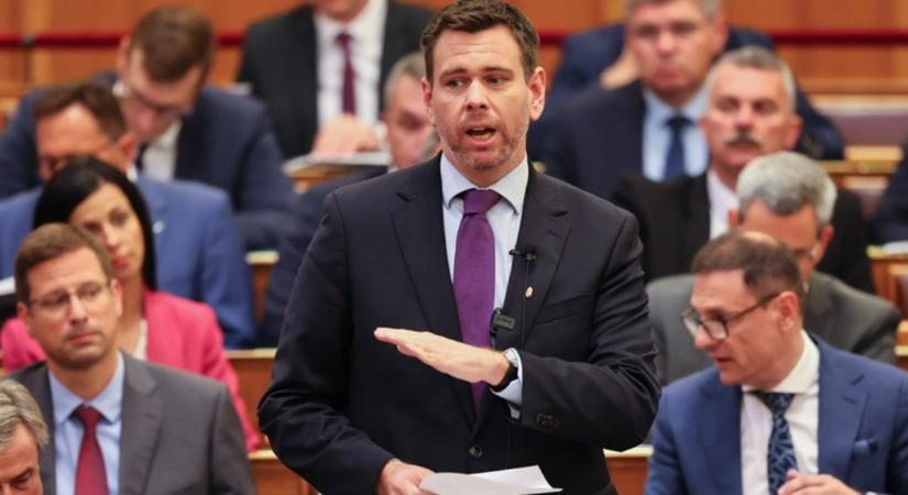 Vitézy Dávid: Hazahozzuk az uniós forrásokat – újabb nagy ígéret hangzott el a Parlamentben