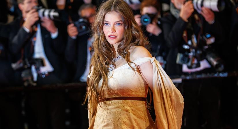 Cowgirlként ünnepelte az amerikai függetlenség napját a várandós Palvin Barbi – fotók