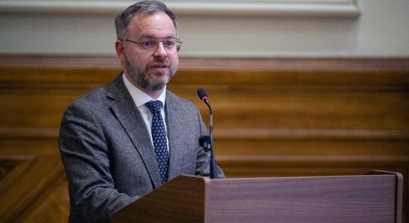 Orbán Balázs: július 31-ével megszűnik az Mathias Corvinus Collegium Alapítvány