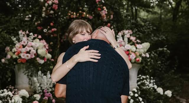 Ez volt az a pont, amikor Taylor Swift elsírta magát Travis Kelce fogadalmán