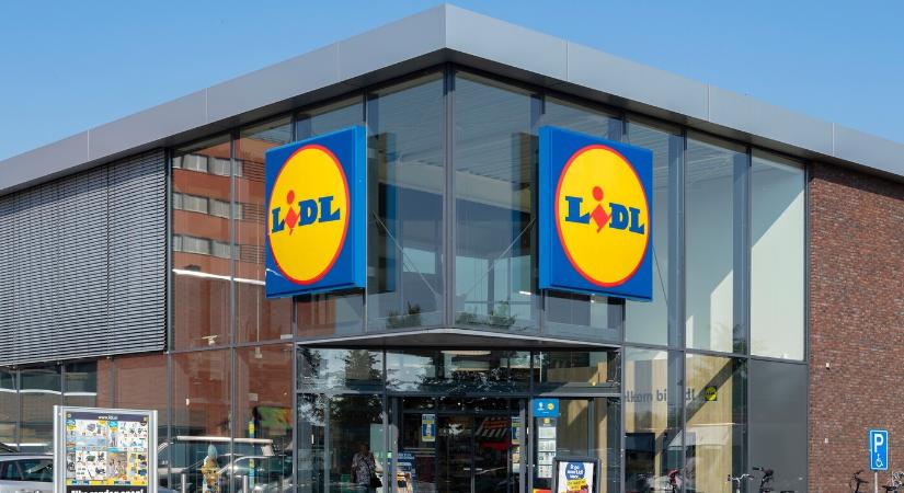 Holtan találtak egy 51 éves férfit egy autóban a dunaszerdahelyi Lidl parkolójában