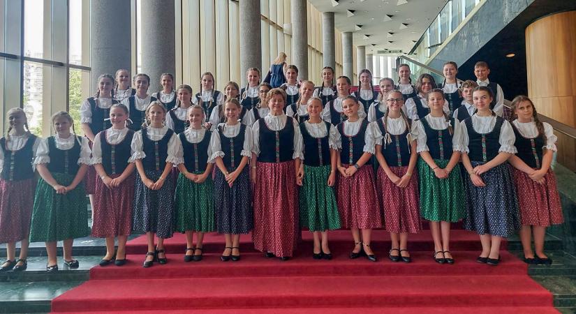 Arany diplomát nyert a dorogi Cantilena Gyermekkórus a nemzetközi kórusversenyen