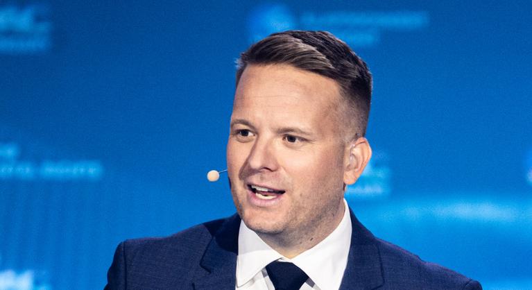 Vizsgálják Bohár Dániel munkavégzését, a Fidesz-frakció vendégeként dolgozhat a Parlamentben